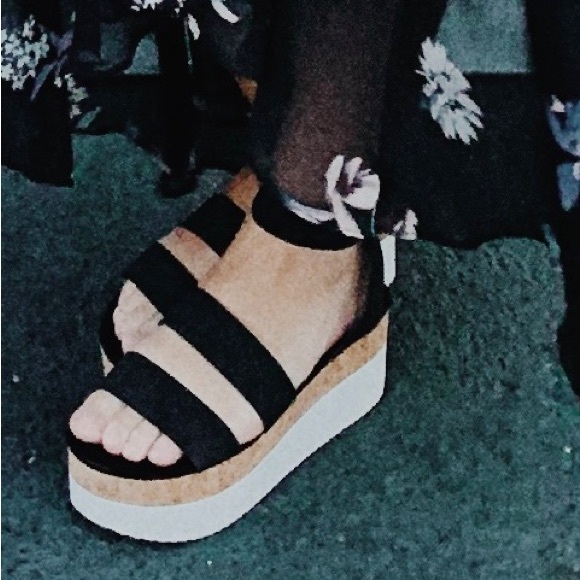 STEVE MADDEN HEIDI BLACK PLATFORM SANDALS - Picture 5 of 5